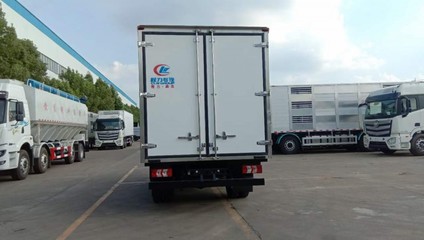陕汽德威冷藏车今日出厂发往浙江杭州，高效温控助力冷链物流